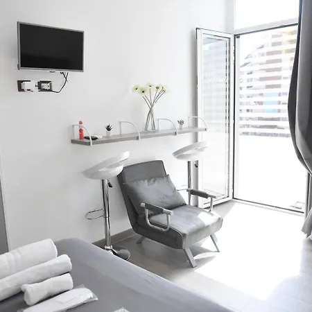 Di Vaio S Adiacente Metro Rione Alto