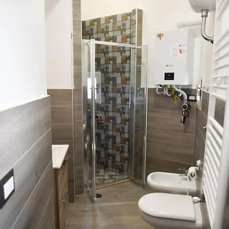 Di Vaio S Adiacente Metro Rione Alto Affittacamere