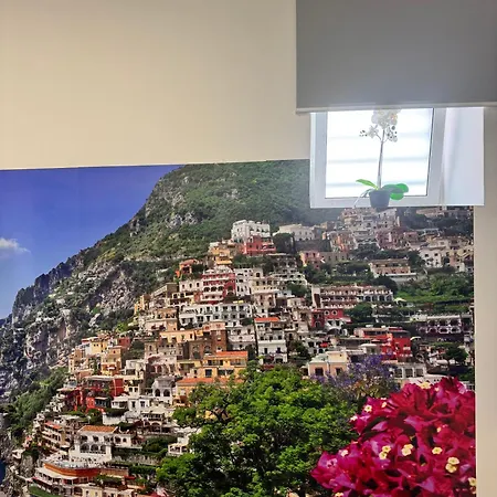 Affittacamere Di Vaio S Adiacente Metro Rione Alto Napoli